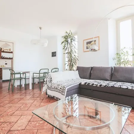 La Perla Del * دونغو